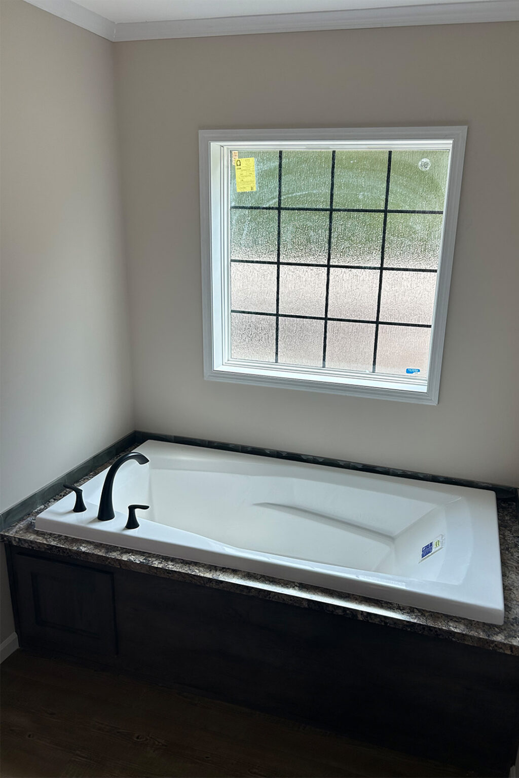 Molly Built-in Tub
